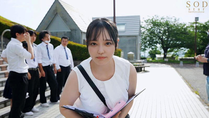 修学旅行でぼっち行動してた僕に同情し真面目な爆乳先生がこっそりヌイてくれた10発射精の宿泊記録。 恋渕ももな