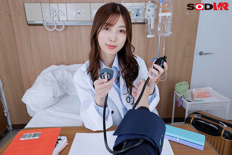 【VR】【8K】病院暮らしのボクを幼い頃から担当してくれている女医と筆おろし性交 初めての口淫、初めての挿入でドキドキ・バクバク病室セックス 今井栞菜