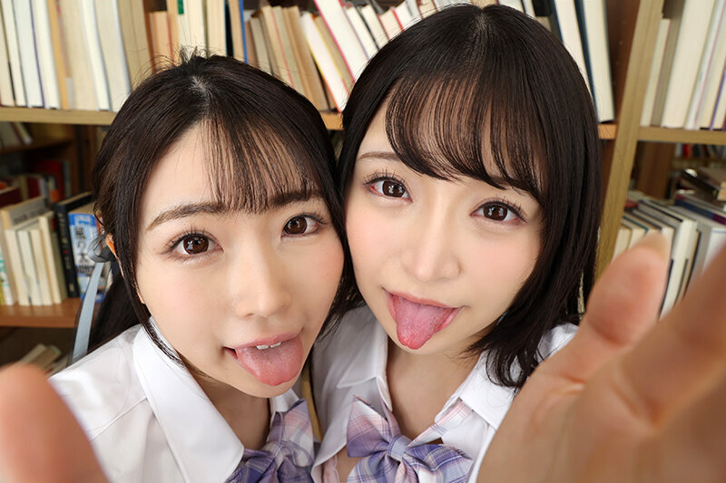 【VR】W乳首舐めが…ヤバすぎる…！！図書室で教え子2人と声我慢エッチ！！ 皆月ひかる 佐藤ののか