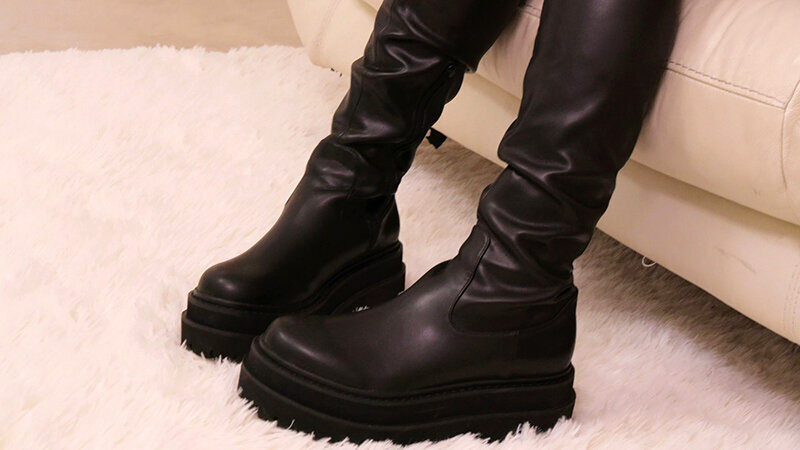 Boots fetish 倉木しおり