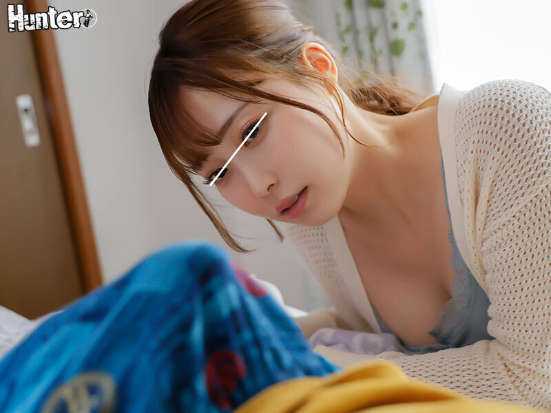 すごい…しゃぶりつきたい…ボクの朝勃ちチ○ポで欲情した兄嫁が即尺！何度射精しようが追撃バキュームフェラで何度も何度も搾り尽くされました！2