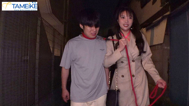 ここ、外なのに…。小悪魔お姉さんに囁き誘惑で無理やり勃たされ、チ○ポバカになるまで何度も何度も寸止めされてから、人生最高の射精を味合わされる悶絶寸止めデート 潤うるる