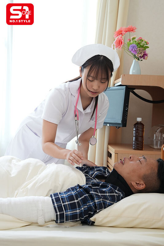 柔らかくて弾力ある美しすぎるオッパイで甘えさせてヌイてくれる 異常に患者思いなパイズリナース 小日向みゆう