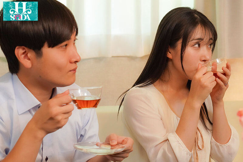 マジックミラーNTRエステ 隣で美乳スレンダーな彼女が寝取られているのに、僕は巨乳お姉さんの凄テクに抗えず、生中セックスしてしまった。 百永さりな 皆月ひかる