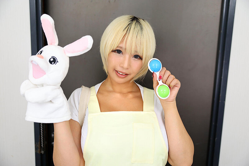 【VR】甘あまトロトロ赤ちゃん返りデリヘル 金髪むちむちボディと母性にオギャリ射精不可避！！ 規格外のサービスで日々に疲れたアナタを究極の安らぎを与えてくれるアリスママ 乙アリス