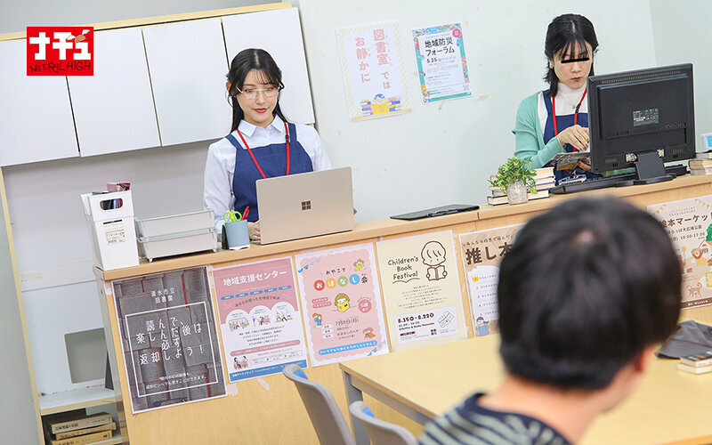 青年チ○ポを本棚越し手コキでこっそり発射させ声我慢SEXで中出しまでさせる年下好き美人司書2