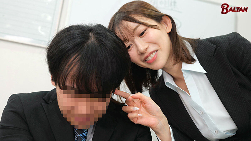 スタイル抜群美脚ドS先輩OLの後輩調教日記 黒川すみれ