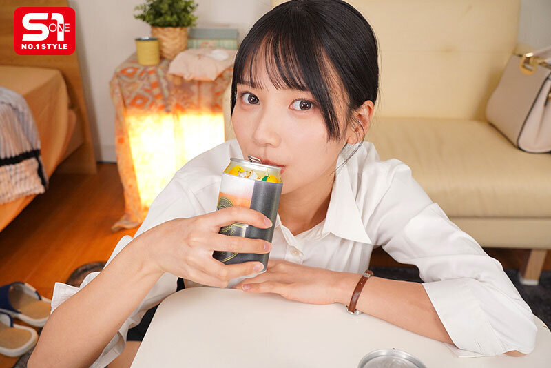 【VR】終電逃して後輩宅に泊めてもらうことに…スーツだと真面目で大人っぽいのに部屋着だと無防備で幼くて酔うと無邪気にあざとくエロがってきて朝日が昇るまでずーっと痴女られた背徳すぎる一夜 榊原萌