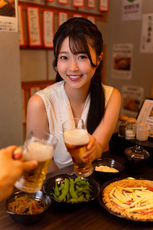 お気に入りの可愛い後輩OLが酔った勢いで豹変！？バレたらヤバい個室居酒屋で暴走バキュームフェラ